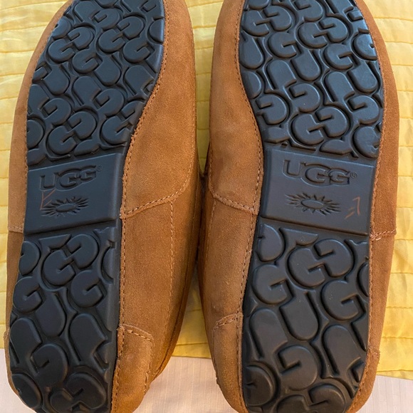 UGG Ascot Slipper suede with rubber sole color chestnut Size 13 - Picture 9 of 9